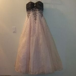 Faviana Couture Dress - Size 8 - Pink & Black